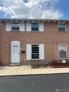 525 Adrian Ct, Brookville, OH 45309