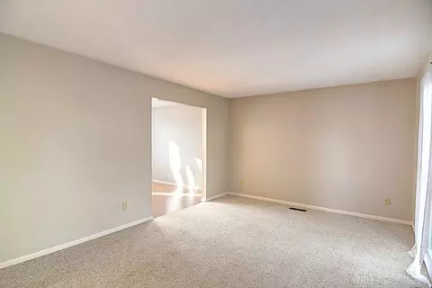 2813 Wellsford Dr, Springfield, OH 45503 photo 7