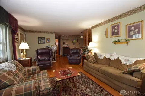 5889 Troy Rd, Springfield, OH 45502 photo 6