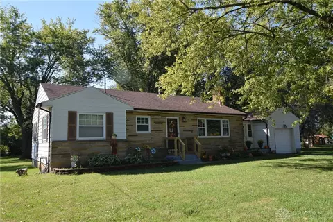5889 Troy Rd, Springfield, OH 45502