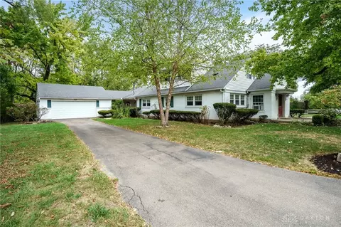 6885 Garber Rd, Dayton, OH 45415