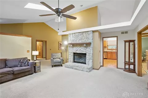 Living - 473 Mccray Blvd, Springboro, OH 45066 photo 2 of 2