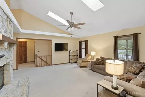 Living - 473 Mccray Blvd, Springboro, OH 45066 photo 1 of 2