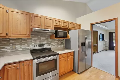 Kitchen - 473 Mccray Blvd, Springboro, OH 45066 photo 2 of 5