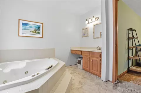 Bath - 473 Mccray Blvd, Springboro, OH 45066 photo 1 of 4