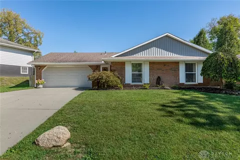 180 Teakwood Ln, Springboro, OH 45066
