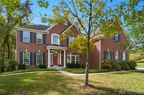 2584 Greenbrier Ct, Beavercreek, OH 45431