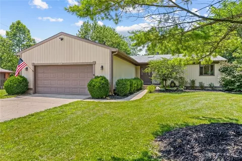 6935 Paragon Rd, Dayton, OH 45459