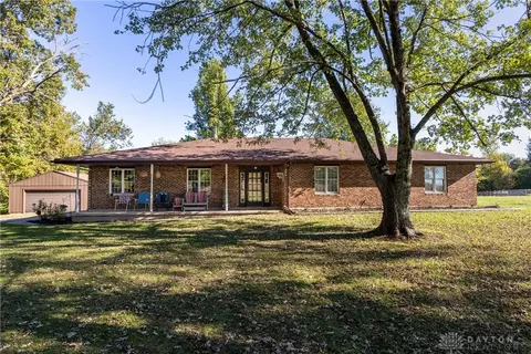 4114 Cherry Grove Rd, Xenia, OH 45385