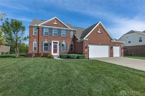 9734 Crooked Creek Dr, Centerville, OH 45458