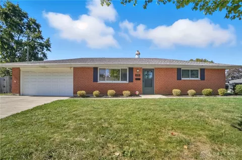 2251 Broadmoor Dr, Kettering, OH 45419