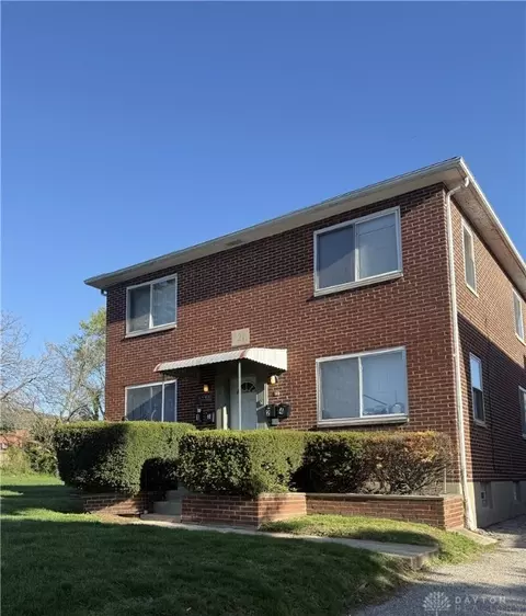 21 E Siebenthaler Ave, Dayton, OH 45405