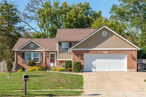 74 Meadowgate Ct, Farmersville, OH 45325