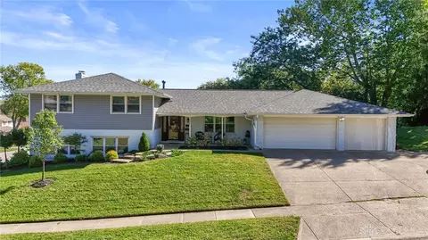1606 Hillrose Pl, Fairborn, OH 45324