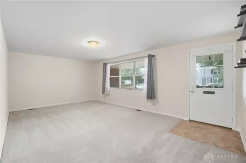 Living - 2933 Bahia Dr, Springfield, OH 45503 photo 1 of 4