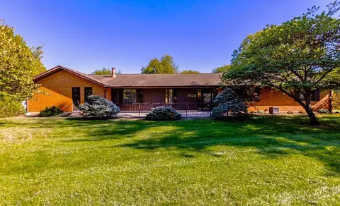 7820 Raintree Rd, Dayton, OH 45459