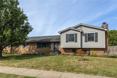1803 Cudgell Dr, Miamisburg, OH 45342