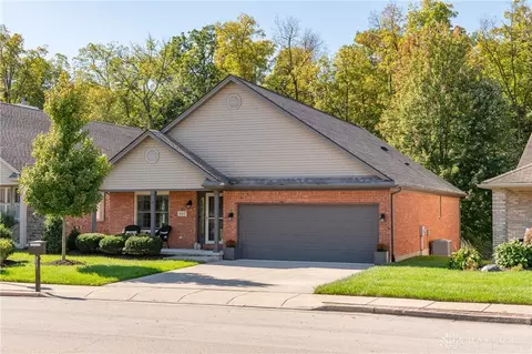 917 Howard Ln, Vandalia, OH 45377