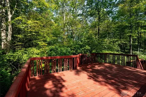 Exterior - 849 Wind Bluff Pt, Springboro, OH 45066 photo 14 of 18