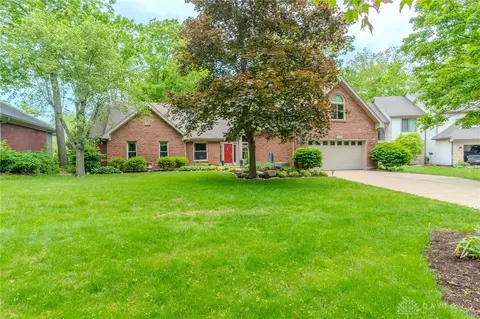 Exterior - 849 Wind Bluff Pt, Springboro, OH 45066 photo 3 of 18