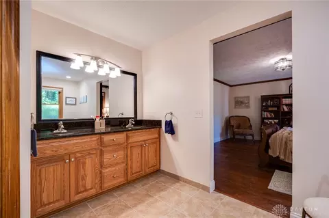 Bath - 849 Wind Bluff Pt, Springboro, OH 45066 photo 6 of 6