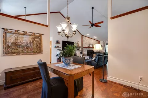 Dining - 849 Wind Bluff Pt, Springboro, OH 45066 photo 2 of 4