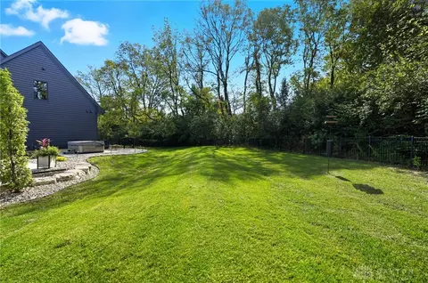 Exterior - 6265 Red Lion 5 Points Rd, Springboro, OH 45066 photo 9 of 22