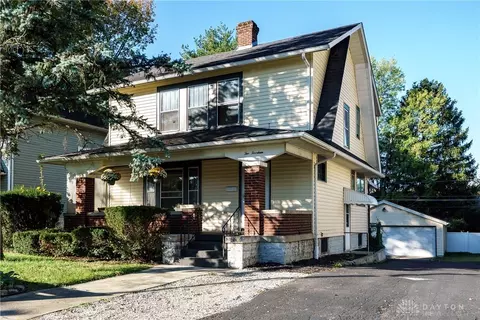 214 Corwin Ave, Xenia, OH 45385