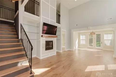 Living - 9460 Banyan Ct, Centerville, OH 45458 photo 1 of 6