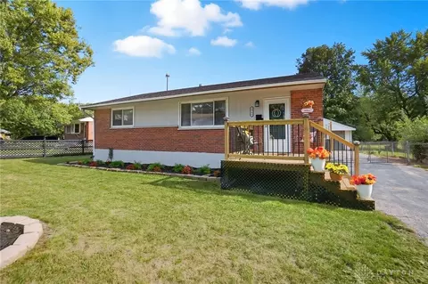 1742 Eric Dr, Dayton, OH 45414