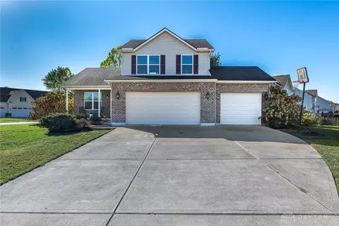 7402 Timber Wolf Dr, Franklin, OH 45005