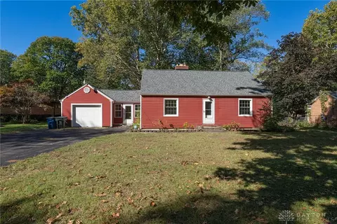 5429 Fair Valley Rd, Dayton, OH 45414