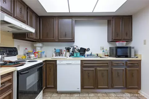 4640 Marshall Rd, Kettering, OH 45429 photo 49