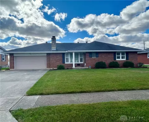 34 March Ave, Brookville, OH 45309