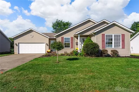 1144 Rockwell Dr, Xenia, OH 45385