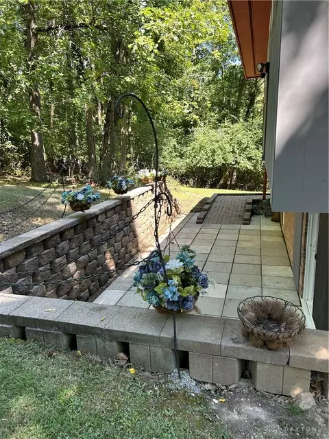 Exterior - 1535 Winding Trl, Springfield, OH 45503 photo 3 of 6