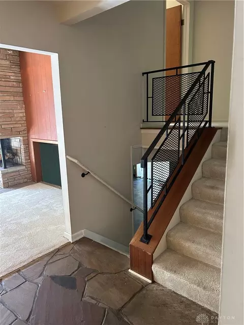 Entry Way - 1535 Winding Trl, Springfield, OH 45503 photo 1 of 1