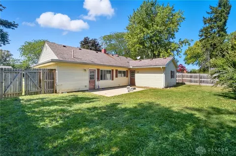 Exterior - 3822 Milford Dr, Dayton, OH 45429 photo 6 of 10