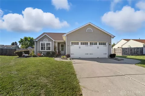 7403 Brookstone Dr, Franklin, OH 45005