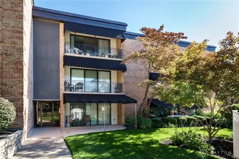 5380 Landau Dr #40, Dayton, OH 45429