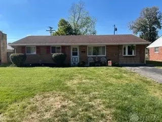 110 W Boitnott Dr, Englewood, OH 45322