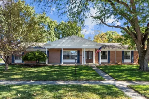 5324 Oakbrooke Dr, Dayton, OH 45440