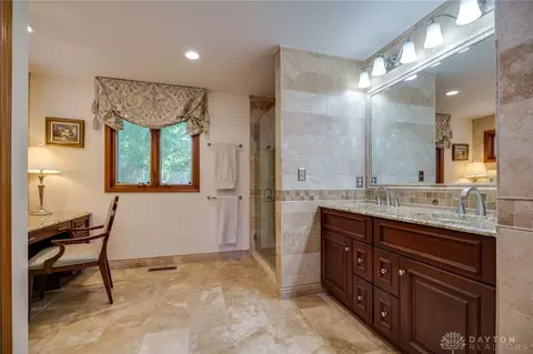 Bath - 6780 Montpellier Blvd, Centerville, OH 45459 photo 4 of 7