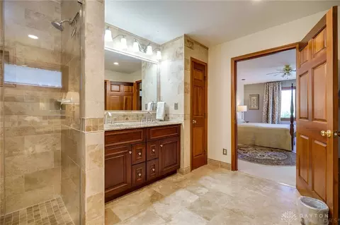 Bath - 6780 Montpellier Blvd, Centerville, OH 45459 photo 2 of 7