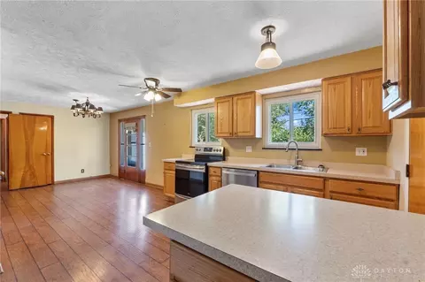 3872 Maryknoll Dr, Kettering, OH 45429 photo 13