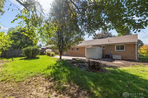 3872 Maryknoll Dr, Kettering, OH 45429 photo 30