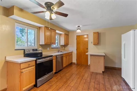 3872 Maryknoll Dr, Kettering, OH 45429 photo 15