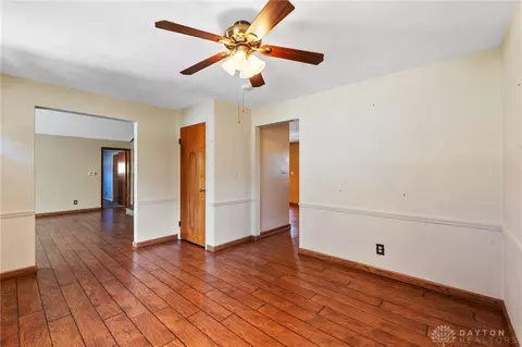 3872 Maryknoll Dr, Kettering, OH 45429 photo 7
