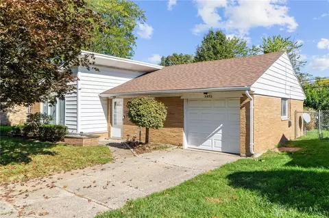 3872 Maryknoll Dr, Kettering, OH 45429 photo 2