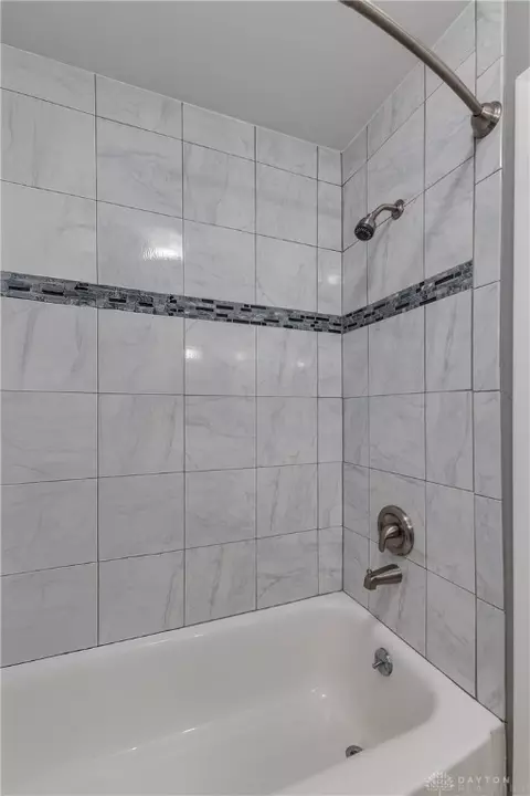 Bath - 1075 Crestview Dr, Troy, OH 45373 photo 3 of 3